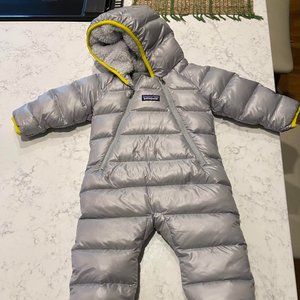 Patagonia infant HI-Loft down sweater bunting